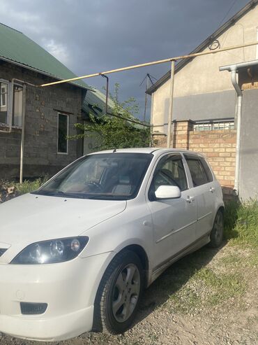 Легковой транспорт: Сдаю в аренду: Легковое авто, Под такси