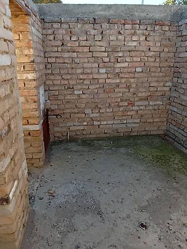 Продажа коттеджей и домов: Уй сатылат 📍кемин орловка шаарында участак 12 сотый чон Уй 4 комната — 22