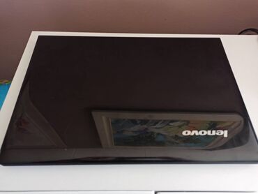 Lenovo: Lenovo Ideapad 300-15ISK Solidno ocuvan Lenovo Ideapad 300-15ISK — 17