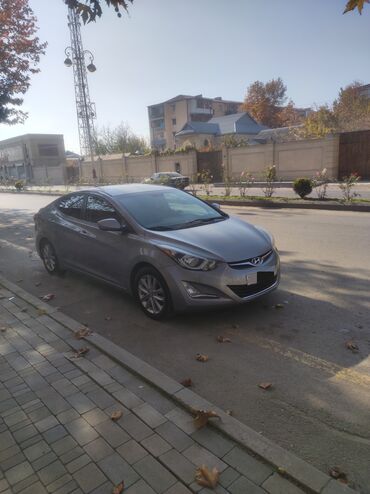 Hyundai: Hyundai Elantra: 1.8 l | 2014 il Sedan