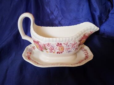 Činije: Sosijera nova Spode Engleska 70te. Sosijera,retka,skupa na lalafo.rs — 4 Činije: Sosijera nova Spode Engleska 70te. Sosijera,retka,skupa — 4