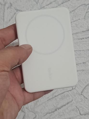 5000 vozol: Powerbank Belkin, 5000 mAh, İşlənmiş — 2