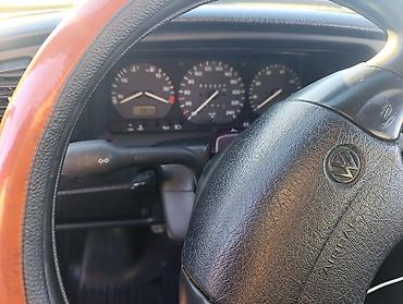 Volkswagen: Volkswagen Passat: 1994 г., 2 л, Механика, Бензин, Универсал — 18