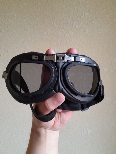 старый вещи: Мото очки! Хорошо защищают от ветра, пыли и солнца! Хорошо держится на
