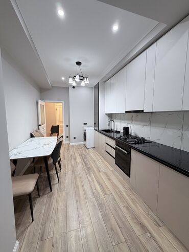 сдаю квартиру долгосрочной: 2 бөлмө, Менчик ээси, Чогуу жашоосу жок, Толугу менен эмереги бар