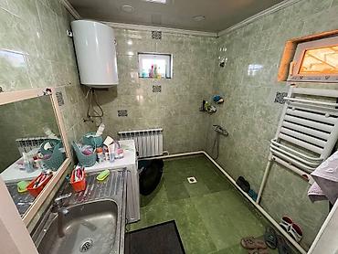 Продажа коттеджей и домов: 🏡 Продаётся частный дом 📍 Бишкек, ж/м Ак-Ордо 🚨 Срочная продажа! 💰 — 5