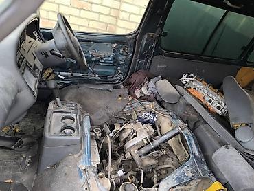 samurai bmw: Toyota Hiace: 2003 г., Автомат, Бензин, Бус — 6