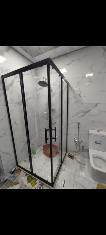 qapı usdasi: İstənilən dizanyda duş kabinlərin yığılması