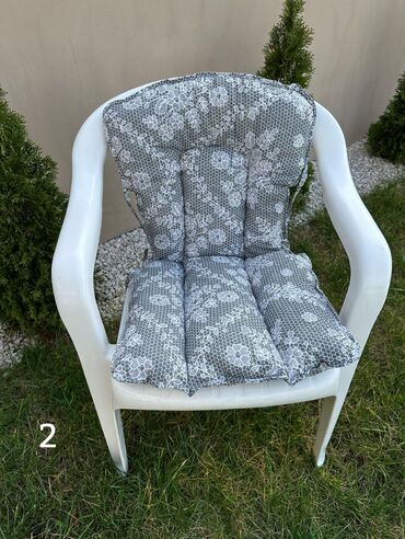 Posteljina: Podmetači za stolice od mlevenog sundjera️ Dimenzije podmetača:82x40️ — 11