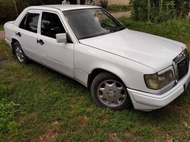 мерседес бенс смарт: Mercedes-Benz 200: 2 л, Механика, Бензин, Седан