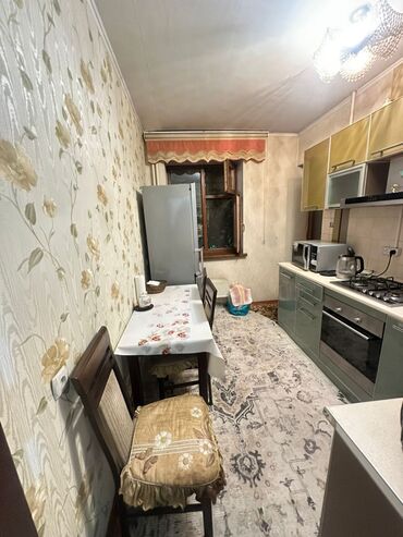 квартиры в районе пишпек: 4 комнаты, Агентство недвижимости, С подселением, С мебелью полностью