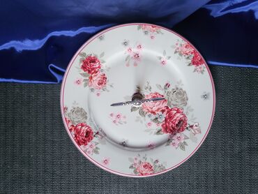 Kuhinjski setovi: Nov porcelanski vintaz,etazer. Porcelanski etazer,sve na njemu odsjaj — 6