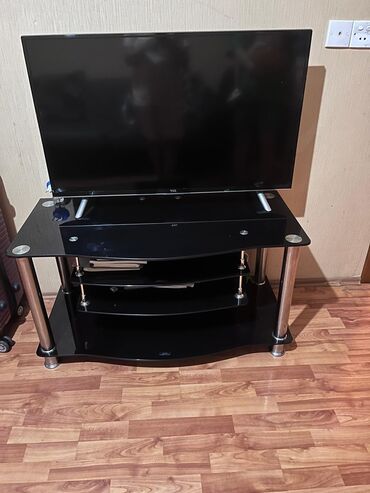 tv stand: İşlənmiş, Düz TV altlığı, Polkalı, Şüşəli