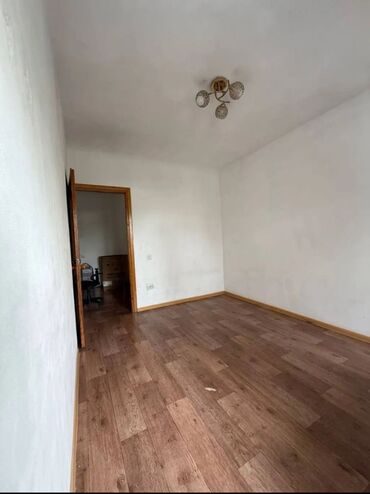 Продажа квартир: 3 комнаты, 60 м², Индивидуалка, 2 этаж — 4