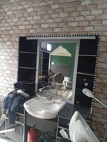 berber guzgu: Bərbər/xair salonu üçün avadanlıq dəsti Satışda salon komplekti: - — 5