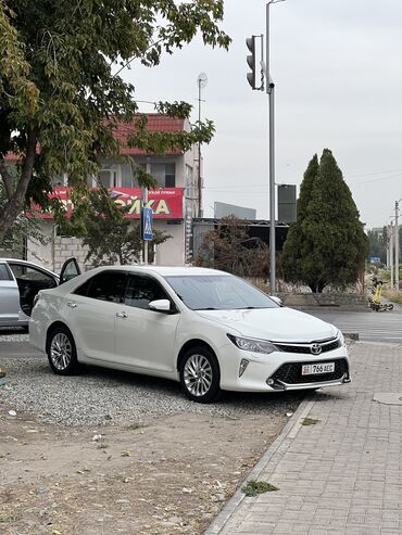 рав 4 2017 год: Toyota Camry: 2017 г., 2.5 л, Автомат, Бензин, Седан