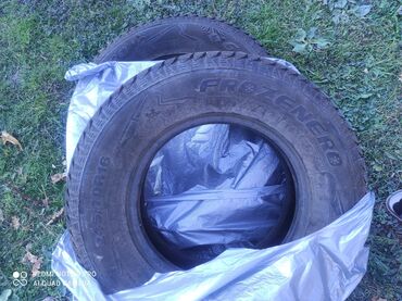 шины внедорожник: Шиналар 245 / 70 / R 16, Кыш, Колдонулган, Жуп, Жол тандабастар (АТ/МТ)