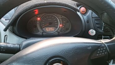 Nissan: Nissan Almera Tino: 2002 г., 2 л, Вариатор, Бензиновая, Хэтчбэк — 6