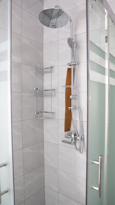 Uzunmüddətli kirayə evlər: Novxanıda gözəl həyəti, hovuzu, həyətdə besedkası olan ikimərtəbəli — 10