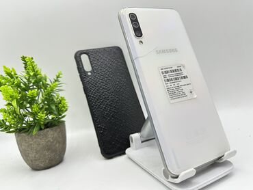 самсун а11: Samsung Galaxy A50, Б/у, 64 ГБ, цвет - Белый, 2 SIM