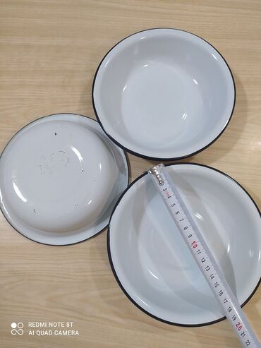 эмалированные посуды: Продаю новые советские эмалированные чашки по 250 сом за 1 штуку . За