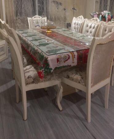 Arıqlama aparatları: Qonaq otağı üçün, İşlənmiş, Kvadrat masa, 8 stul