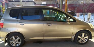 honda fit 2007: Аренда Honda fit 800с
Номер