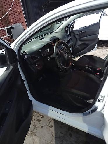 Продажа авто: Chevrolet Spark: 2020 г., 1 л, Вариатор, Бензин — 3