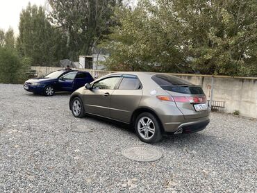 какая машина подходит для яндекс такси бишкек: Honda Civic: 2008 г.