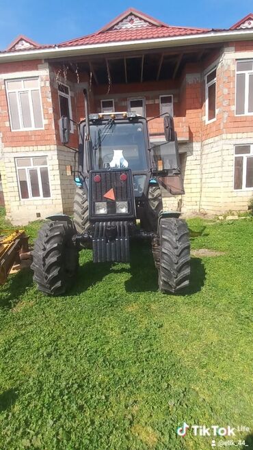 Traktorlar: Salam,Traktor belarus 89, 2012 ci il. Herbiseyi ela vezyetdedir
