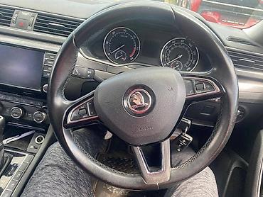 val opruge cena: VOLAN ZA ŠKODA SUPERB | Multifunkcionalni volan za Skoda Superb III — 1