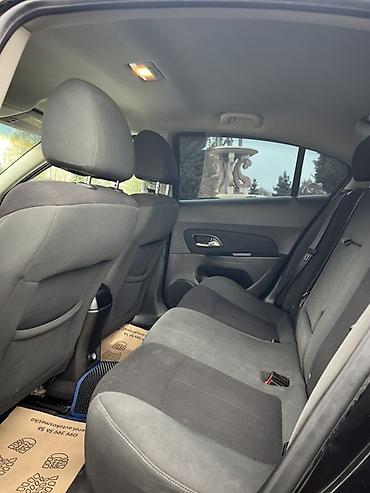 Chevrolet: Chevrolet Cruze: 1.4 l | 2011 il 362495 km Sedan — 18