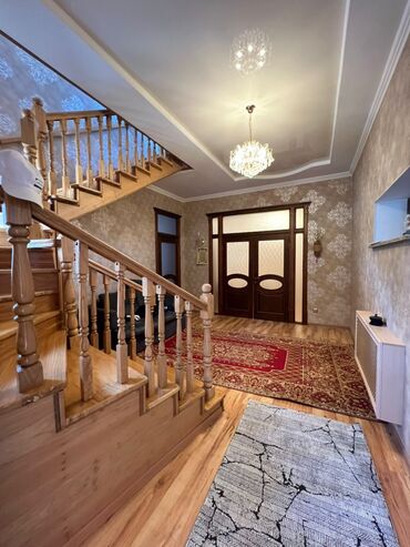 независимый оценщик недвижимости: Дом, 220 м², 7 комнат, Агентство недвижимости, Дизайнерский ремонт