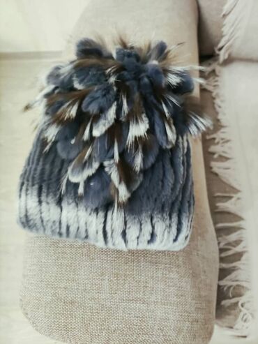 женские шапки б у: Шапка, Песец, Зима