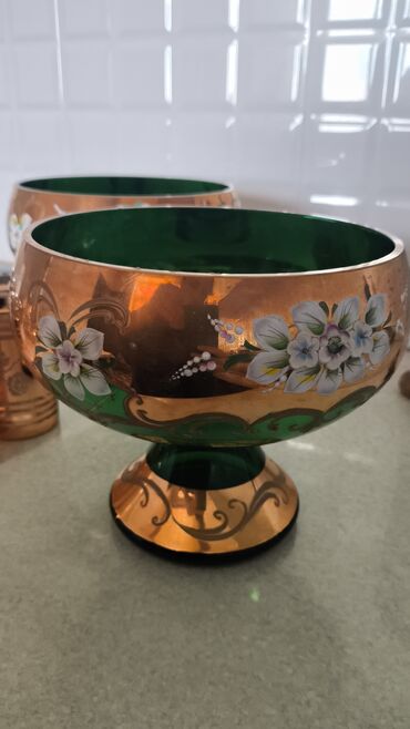 hicabli qiz sekilleri profil ucun: Boyalı dekorativ şüşə meyvə qabı (kupa tipli) - Material: qalın şüşə