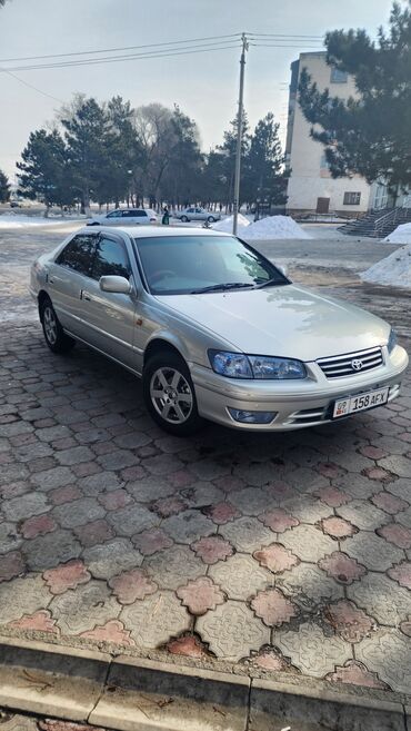 Toyota: Toyota Camry: 2001 г., 2.2 л, Автомат, Бензин, Седан