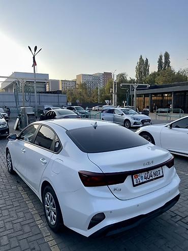 byd e3: Kia K3: 2022 г., 1.6 л, Автомат, Бензин, Седан — 5