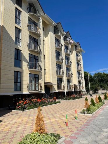 однокомнатная квартира на длительный срок: Квартира, 2х комнат ЦО Кыргызское взморье, Бостери, Детская площадка, Парковка, стоянка, Бассейн