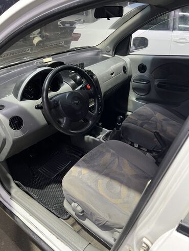 Daewoo: Daewoo Kalos: 2002 г., 1.5 л, Механика, Бензин, Хэтчбэк — 8