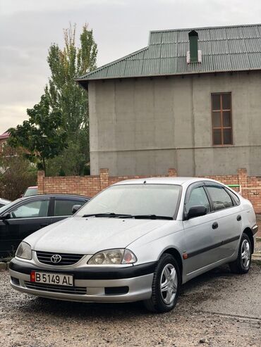 тайта voxy: Toyota Avensis: 2002 г., 1.8 л, Автомат, Бензин, Хэтчбэк