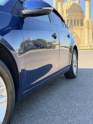Chevrolet: Avtomobil cruze 1.8 rəsmi servis avtomobilidi yəni azərbaycandan — 4