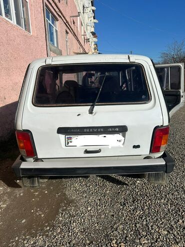 VAZ (LADA): Lada Niva 2131, ağ rəng, 4 qapılı İli 1999. Yürüş 240380. 1.8 — 1