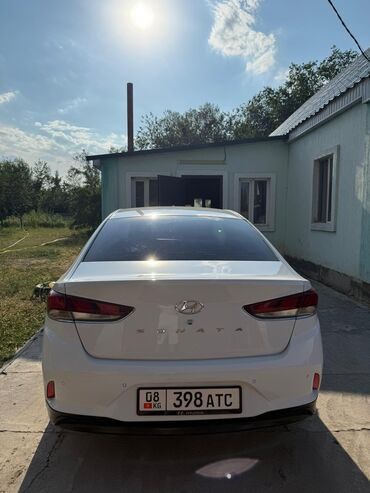 Hyundai: Hyundai Sonata: 2018 г., 2 л, Автомат, Газ, Седан — 2