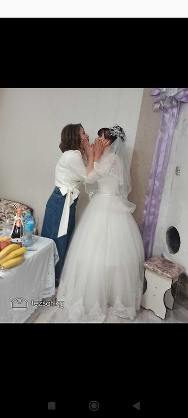 костюм быка: Свадебное платье, С корсетом, Фатин, Пышное, Кружево, Б/у — 1
