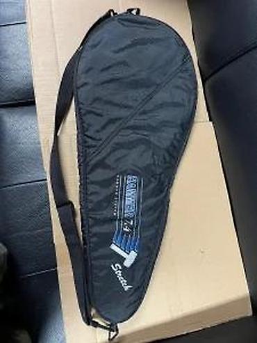 Rekviziti za vežbanje: Wilson Hammer 7.4 Stretch – teniski reket sa torbom - Model: Wilson — 8