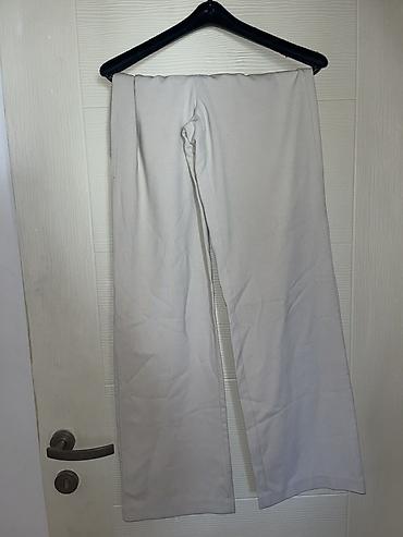 zen pantalone: AMISU ženske pantalone – model sa ravnom, blago širijom nogavicom. - — 2