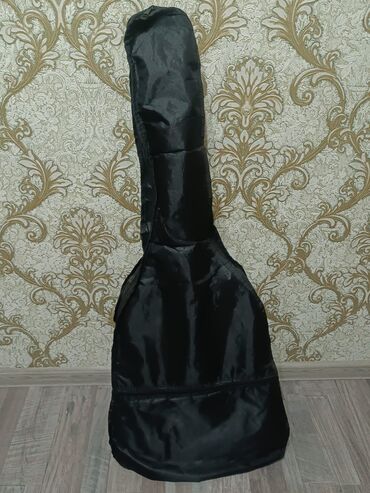 Akustik gitaralar: 🎸 Satılır akustik gitara – sadəcə 60 manatdan! Ustanın əl işidir