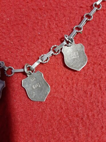 Ostali nakit: Narukvica stara srebrna 835 finoce sa srebrnim privescima na gradove na lalafo.rs — 9 Ostali nakit: Narukvica stara srebrna 835 finoce sa srebrnim privescima na gradove — 9