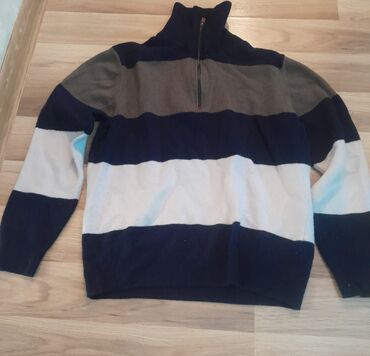 Dəstlər, kostyumlar: Hər biri 5 azn. xs s, l razmer var 1) Zolaqlı kardiqan - Rəng: yaşıl — 9