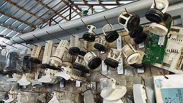 Запчасти и аксессуары для бытовой техники: Запчасти для Стиральной машины автомат в наличии.Сливной насос — 12